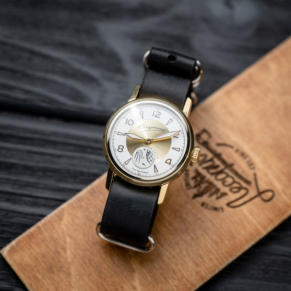 Mens vintage wrist watch Sputnik 1990 release.
